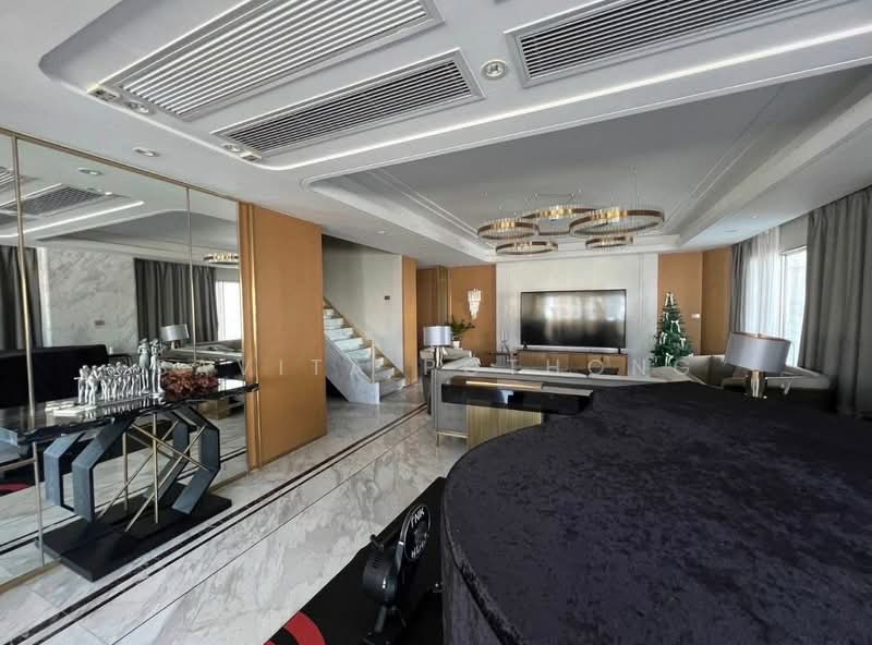 Le Raffine Sukhumvit 24, Bangkok, Soi Sukhumvit 24, Khong Tan, Khlong Toei, Bangkok, 3 Bedrooms, 371 sqm, Condo For Sale, by Savita Pothong, 500352852 - DDproperty.com