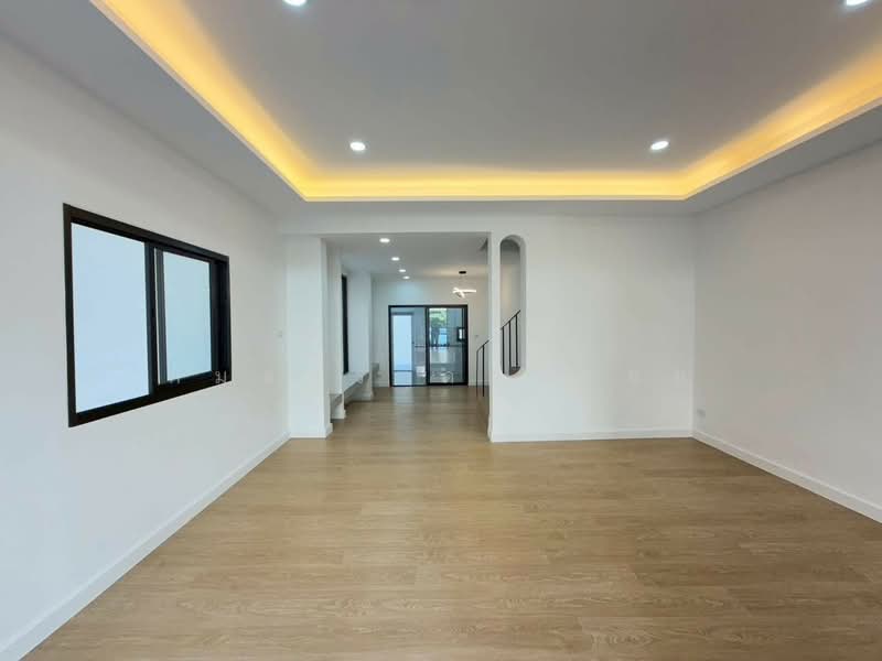 บ้านเมืองเพชร วิลล่า สวนผัก, Bangkok, สวนผัก, Chim Plee, Taling Chan, Bangkok, 3 Bedrooms, 150 sqm, Townhouse For Sale, by กมลกร ดาวลอย, 500352918 - DDproperty.com