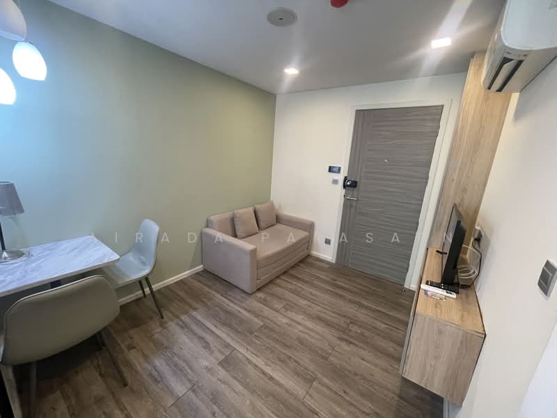 Atmoz Ratchada-Huaikwang, Bangkok, Saha Kan Pramun Alley, Wang Thonglang, Bangkok, 2 Bedrooms, 34 sqm, Condo For Rent, by Airada Parasarn, 500352923 - DDproperty.com