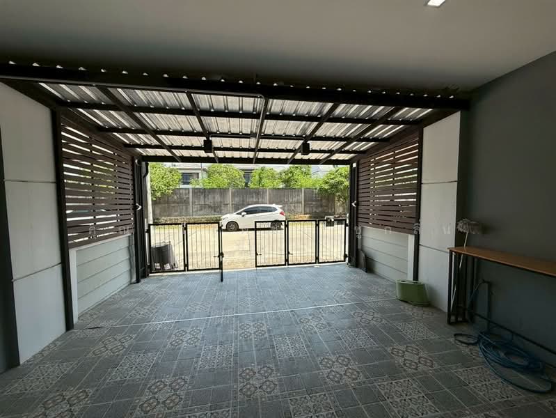 Golden Town 3 Bangna-Suanluang, Bangkok, Kanchanaphisek Road, Prawet, Bangkok, 4 Bedrooms, 130 sqm, Townhouse For Sale, by คุณ กัญพิชา ชูกลิ่น (ฝ้าย), 500352924 - DDproperty.com