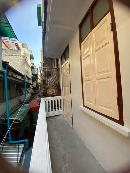 อาคารพาณิชย์ 3 ชั้น ย่านการค้าสำเพ็ง, กรุงเทพ, ราชวงศ์, จักรวรรดิ, สัมพันธวงศ์, กรุงเทพ, 180 ตร.ม., ตึกแถว-อาคารพาณิชย์ ขาย, โดย วาสนา มีแถม, 500352935 - DDproperty.com