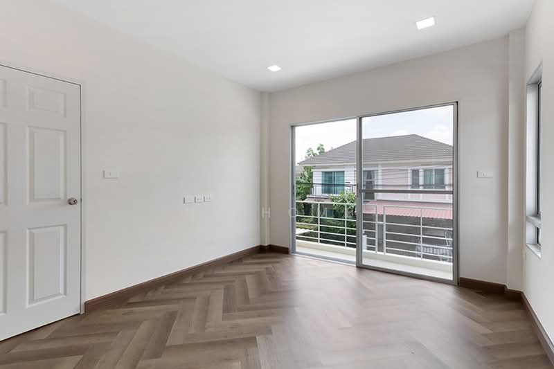 Life Bangkok Boulevard Rama 5, Nonthaburi, Yothathikan Road Nonthaburi 2001, Bang Si Thong, Bang Kruai, Nonthaburi, 3 Bedrooms, 180 sqm, Single Detached House For Sale, by NTBHOME, 500352955 - DDproperty.com