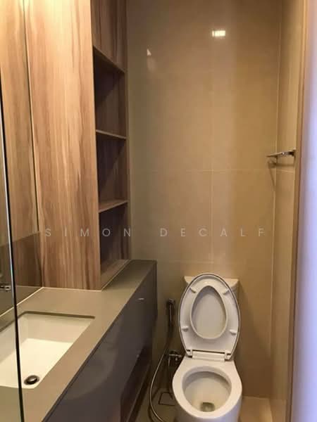 The Esse Asoke, Bangkok, 333 Soi Sukhumvit 21, Sukhumvit Road, Khlongtoei Nua, Watthana, Bangkok, 1 Bedroom, 37 sqm, Condo For Rent, by Simon Decalf, 500352976 - DDproperty.com