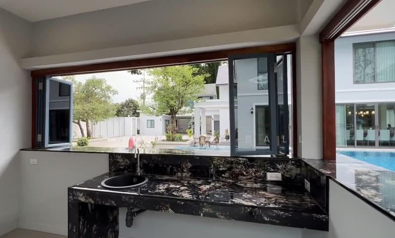 H149 : Luxury 2-Residence Estate with Yoga Studio, Fitness Room & Sauna | San Sai, Chiang Mai, San Na Moeng, San Sai, Chiang Mai, 10+ Bedrooms, 1,280 sqm, Villa For Sale, by Runchana Ball, 500352977 - DDproperty.com