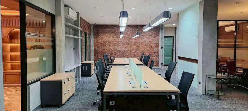 For Rent: Stand-Alone Building – Lat Phrao 71 (SPSSR242), Bangkok, ลาดพร้าว 71, Lat Phrao, Bangkok, , 802 sqm, Office Space For Rent, by Khun Poon, 500352989 - DDproperty.com
