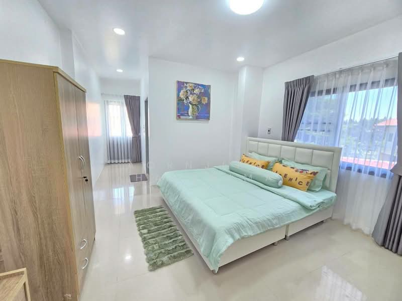 S2771 | Great Value! 6-Bedroom Corner Pool Villa in Hang Dong | Only 6 Minutes to Kad Farang Village, Chiang Mai, Hang Dong, Chiang Mai, 6 Bedrooms, 300 sqm, Single Detached House For Sale, by Aornjira Khatthima, 500352994 - DDproperty.com