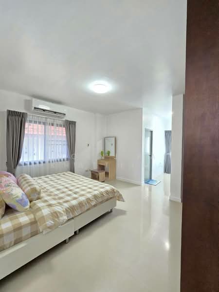 S2771 | สุดคุ้ม! พูลวิลล่าหลังมุม 6 ห้องนอน, โซนหางดง | ใกล้กาดฝรั่งเพียง 6 นาที, เชียงใหม่, หางดง, เชียงใหม่, 300 ตร.ม., บ้านเดี่ยว ขาย, โดย Aornjira Khatthima, 500352994 - DDproperty.com