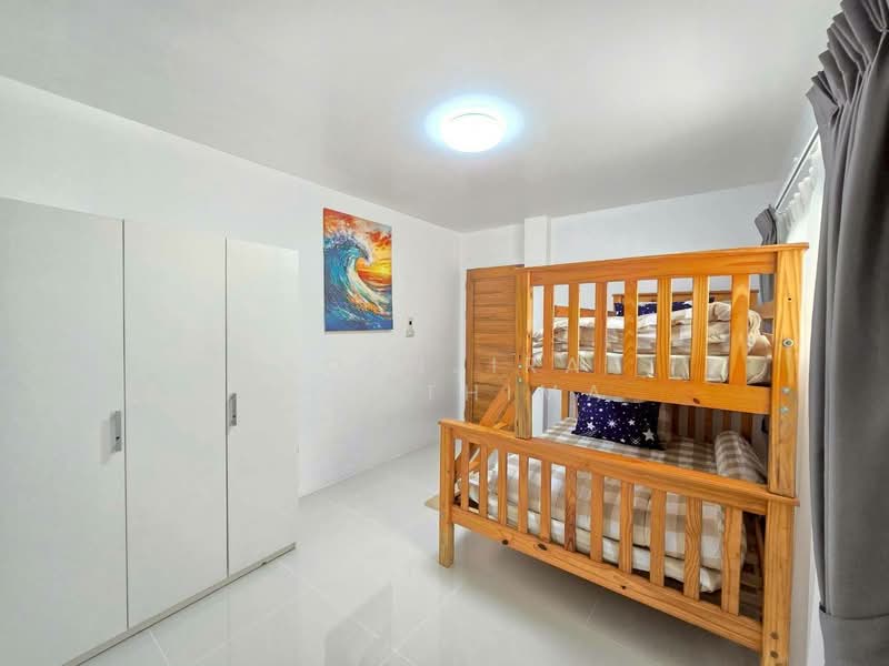 S2771 | Great Value! 6-Bedroom Corner Pool Villa in Hang Dong | Only 6 Minutes to Kad Farang Village, Chiang Mai, Hang Dong, Chiang Mai, 6 Bedrooms, 300 sqm, Single Detached House For Sale, by Aornjira Khatthima, 500352994 - DDproperty.com