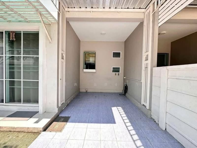 ให้เช่าทาวน์โฮม ม.เสนาวีว่า( เจซิตี้ ) ศรีราชา, Chon Buri (Pattaya), Surasak, Si Racha, Chon Buri (Pattaya), 3 Bedrooms, 65 sqm, Townhouse For Rent, by Dusit Saengfa, 500353002 - DDproperty.com