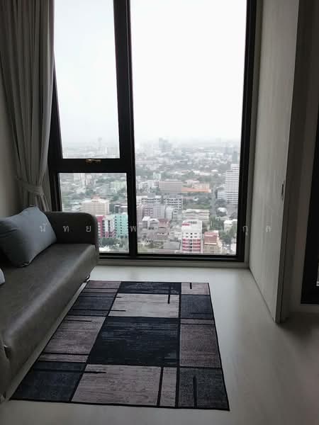 Mazarine Ratchayothin, Bangkok, Soi Phahonyothin 30, Phahonyothin Road, Chan Kasem, Chatuchak, Bangkok, 1 Bedroom, 42 sqm, Condo For Rent, by Nattayaporn Peumkul (Benz), 500353004 - DDproperty.com