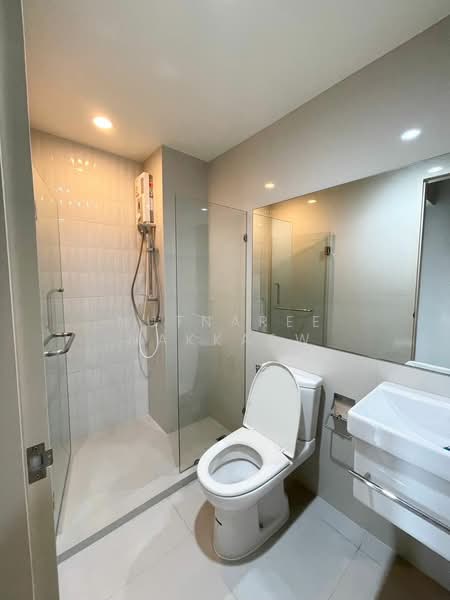 Life Asoke, Bangkok, Asoke-Dindang Road, Bang Kapi, Huai Khwang, Bangkok, 1 Bedroom, 30 sqm, Condo For Rent, by Nutnaree Nakkaew, 500353026 - DDproperty.com