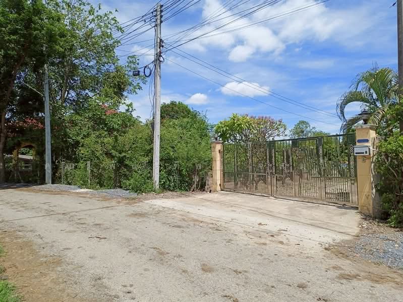 บ้านเดี่ยว 1ชั้น + ที่ดิน 466 ตร.ว. ใกล้โรงพยาบาลส่งเสริมสุขภาพดอนรวก, นครปฐม, ถนน4002, ดอนรวก, ดอนตูม, นครปฐม, 300 ตร.ม., บ้านเดี่ยว ขาย, โดย คุณ พันธ์ทิพย์ จุสมใจ (ทิพย์), 500353036 - DDproperty.com