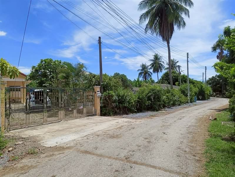 บ้านเดี่ยว 1ชั้น + ที่ดิน 466 ตร.ว. ใกล้โรงพยาบาลส่งเสริมสุขภาพดอนรวก, Nakhon Pathom, ถนน4002, Don Ruak, Don Tum, Nakhon Pathom, 4 Bedrooms, 300 sqm, Single Detached House For Sale, by คุณ พันธ์ทิพย์ จุสมใจ (ทิพย์), 500353036 - DDproperty.com