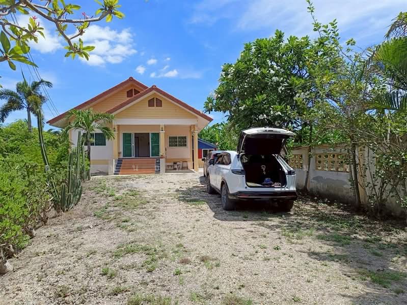 บ้านเดี่ยว 1ชั้น + ที่ดิน 466 ตร.ว. ใกล้โรงพยาบาลส่งเสริมสุขภาพดอนรวก, นครปฐม, ถนน4002, ดอนรวก, ดอนตูม, นครปฐม, 300 ตร.ม., บ้านเดี่ยว ขาย, โดย คุณ พันธ์ทิพย์ จุสมใจ (ทิพย์), 500353036 - DDproperty.com