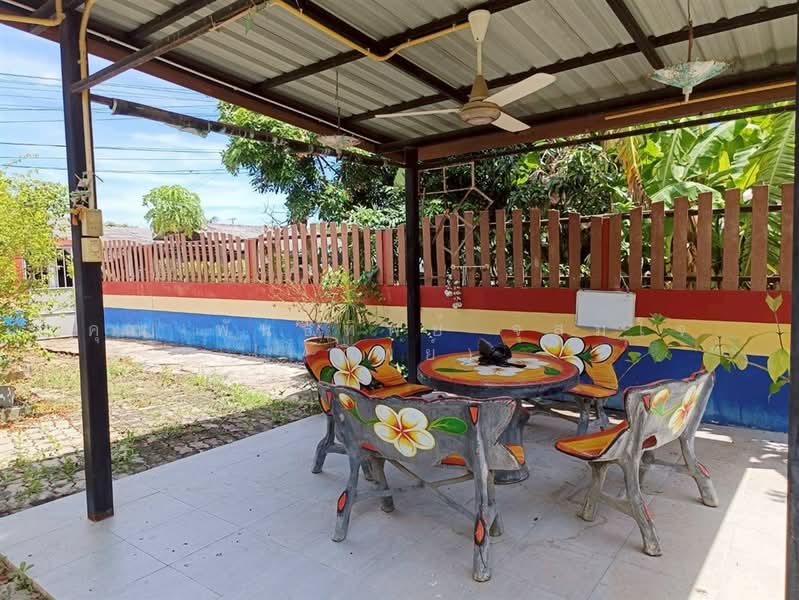 บ้านเดี่ยว 1ชั้น + ที่ดิน 466 ตร.ว. ใกล้โรงพยาบาลส่งเสริมสุขภาพดอนรวก, นครปฐม, ถนน4002, ดอนรวก, ดอนตูม, นครปฐม, 300 ตร.ม., บ้านเดี่ยว ขาย, โดย คุณ พันธ์ทิพย์ จุสมใจ (ทิพย์), 500353036 - DDproperty.com