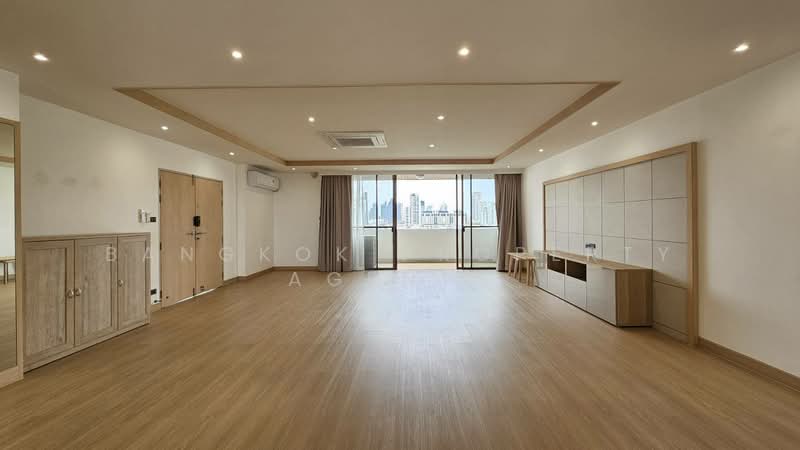 Tipamas Mansion, Bangkok, 40 Soi Prompak, Khlong Tan Nua, Watthana, Bangkok, 3 Bedrooms, 260 sqm, Condo For Rent, by BANGKOK PROPERTY AGENTS, 500353104 - DDproperty.com
