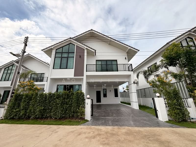 P0106/1 | Brand New Modern Style Detached House Near Kad Farang Village – Only 5 Minutes, Chiang Mai, Ban Waen, Hang Dong, Chiang Mai, 4 Bedrooms, 230 sqm, Single Detached House For Sale, by Aornjira Khatthima, 500353121 - DDproperty.com