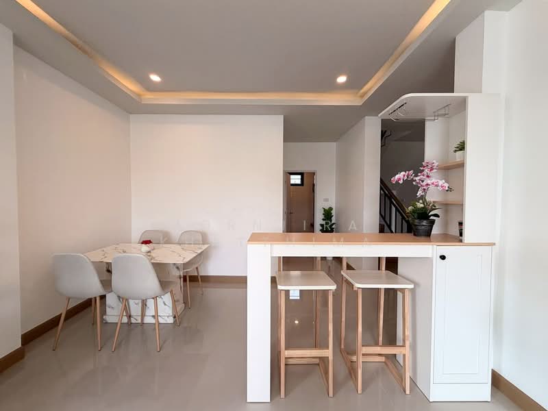P0106/1 | Brand New Modern Style Detached House Near Kad Farang Village – Only 5 Minutes, Chiang Mai, Ban Waen, Hang Dong, Chiang Mai, 4 Bedrooms, 230 sqm, Single Detached House For Sale, by Aornjira Khatthima, 500353121 - DDproperty.com