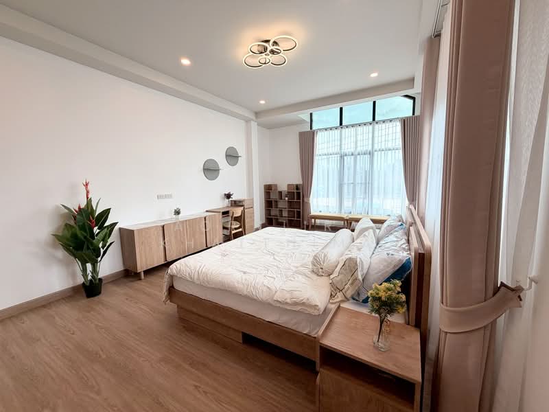 P0106/1 | Brand New Modern Style Detached House Near Kad Farang Village – Only 5 Minutes, Chiang Mai, Ban Waen, Hang Dong, Chiang Mai, 4 Bedrooms, 230 sqm, Single Detached House For Sale, by Aornjira Khatthima, 500353121 - DDproperty.com