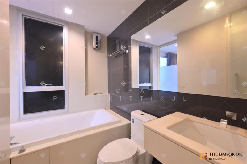 Rhythm Ratchada-Huaikwang, Bangkok, 218 Ratchadaphisek Road, Huai Khwang, Bangkok, 2 Bedrooms, 65 sqm, Condo For Rent, by Nicha Peerakittikul, 500353168 - DDproperty.com