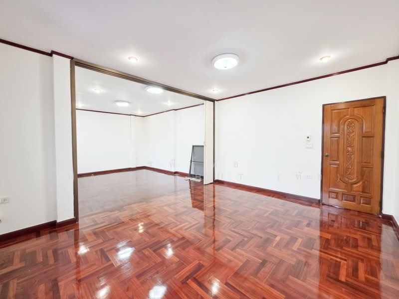 Chaiyaphruek Ramintra, Bangkok, Sukhaphiban 5 Road, Tha Rang, Bang Khen, Bangkok, 5 Bedrooms, 300 sqm, Single Detached House For Sale, by รพีร์ทัธ Rhapeethut (ทัธ), 500353202 - DDproperty.com