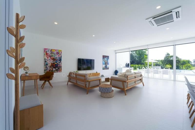 Palm Hills Golf Club and Residence, Phetchaburi, 1444 Phet Kasem Rd, Cha-am, Cha-Am, Phetchaburi, 4 Bedrooms, 320 sqm, Villa For Sale, by Jon Martin, 500353275 - DDproperty.com