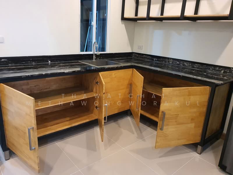 Villette City Pattanakarn 38, Bangkok, Phatthanakan Road, Prawet, Bangkok, 4 Bedrooms, 170 sqm, Townhouse For Sale, by Thawatchai Methawongworakul, 500353283 - DDproperty.com