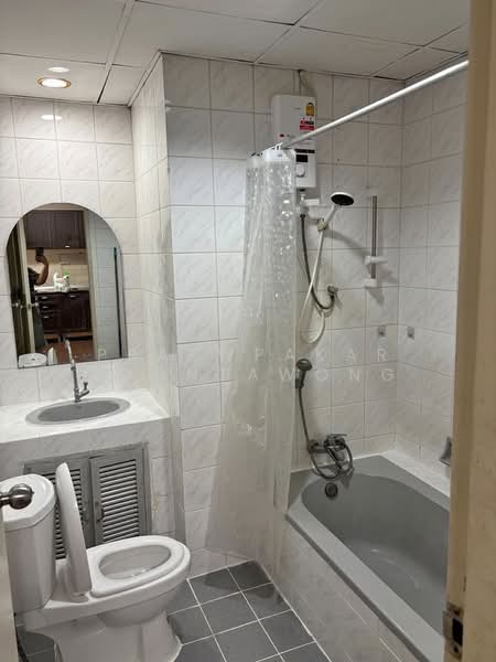 Commonwealth Pinklao, Bangkok, 159 Charansanitwong Road, Bang Bamru, Bang Phlat, Bangkok, 1 Bedroom, 46 sqm, Condo For Rent, by Praewpakar Soontawong, 500353336 - DDproperty.com