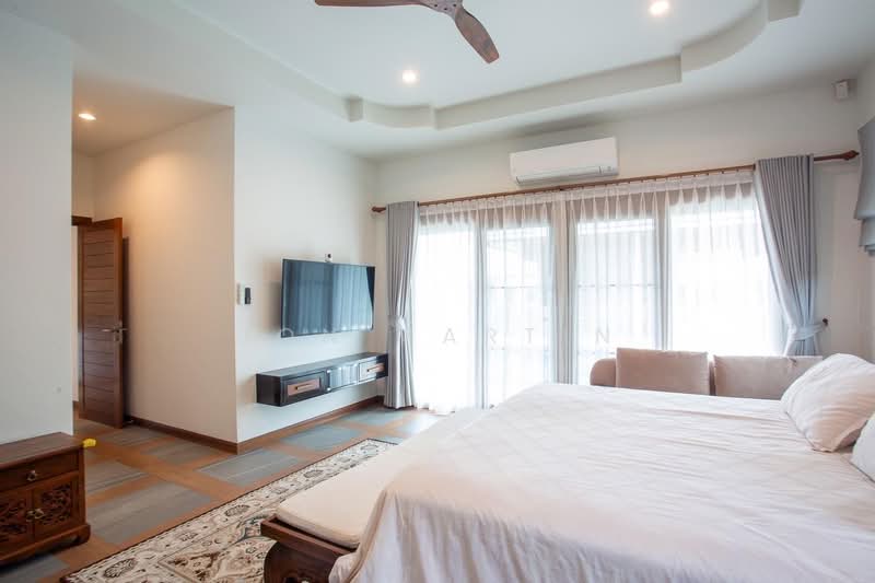 Hillside Hamlet 8, Prachuap Khiri Khan, Soi Hua Na 21, Thap Tai, Hua Hin, Prachuap Khiri Khan, 3 Bedrooms, 243 sqm, Villa For Sale, by Jon Martin, 500353373 - DDproperty.com