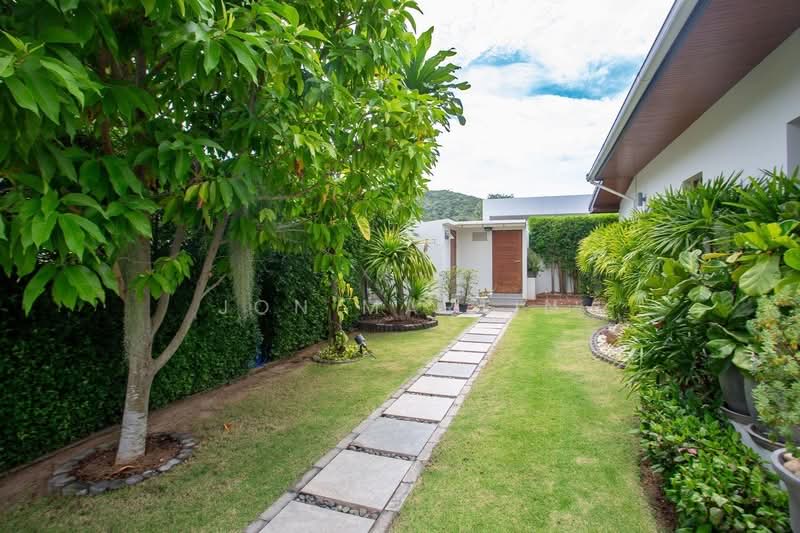 Hillside Hamlet 8, Prachuap Khiri Khan, Soi Hua Na 21, Thap Tai, Hua Hin, Prachuap Khiri Khan, 3 Bedrooms, 243 sqm, Villa For Sale, by Jon Martin, 500353373 - DDproperty.com