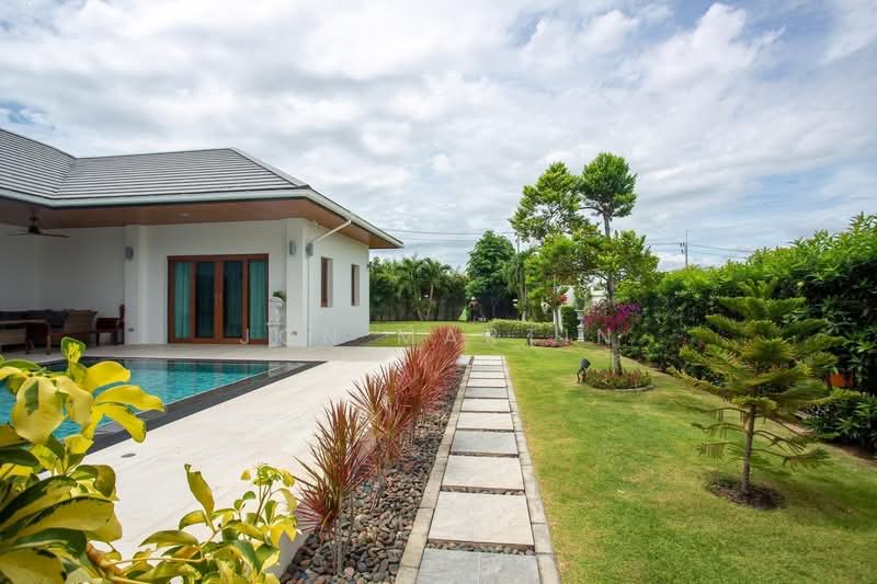 Hillside Hamlet 8, Prachuap Khiri Khan, Soi Hua Na 21, Thap Tai, Hua Hin, Prachuap Khiri Khan, 3 Bedrooms, 243 sqm, Villa For Sale, by Jon Martin, 500353373 - DDproperty.com
