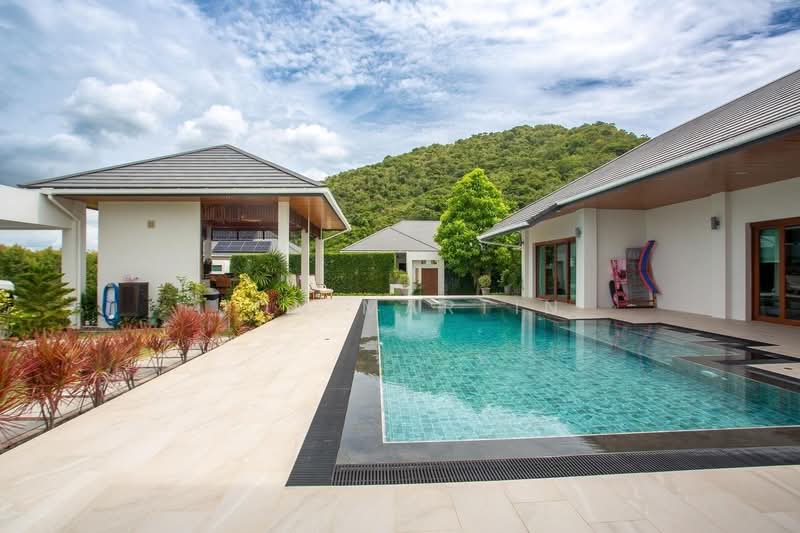 Hillside Hamlet 8, Prachuap Khiri Khan, Soi Hua Na 21, Thap Tai, Hua Hin, Prachuap Khiri Khan, 3 Bedrooms, 243 sqm, Villa For Sale, by Jon Martin, 500353373 - DDproperty.com