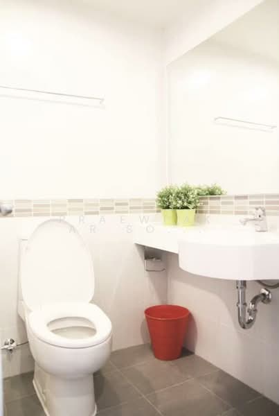 Lumpini Place Srinakarin, Bangkok, Srinakarin, Suan Luang, Bangkok, 1 Bedroom, 33 sqm, Condo For Rent, by Praewpakar Soontawong, 500353403 - DDproperty.com
