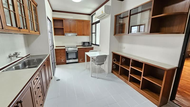 Nida Mansion, Bangkok, 37 Soi Sukhumvit 39, Khlong Tan Nua, Watthana, Bangkok, 2 Bedrooms, 270 sqm, Condo For Rent, by BANGKOK PROPERTY AGENTS, 500353440 - DDproperty.com