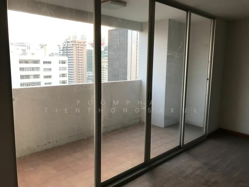 D.S. Tower 1 Sukhumvit 33, Bangkok, Soi Phrom Chit, Khlong Tan Nua, Watthana, Bangkok, 3 Bedrooms, 252 sqm, Condo For Sale, by Poomphat Tienthongsakul, 500353448 - DDproperty.com