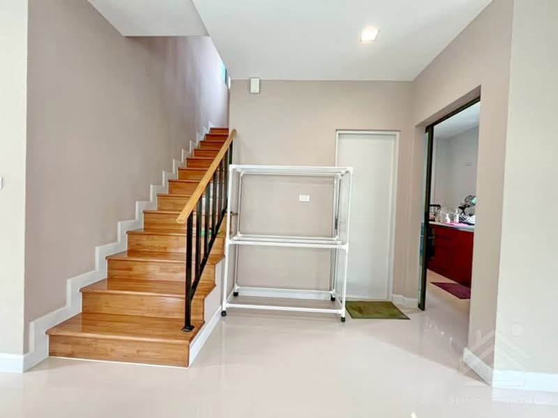 V Compound Ratchaphruek-Pinklao, Nonthaburi, Soi Suan Phak 32, Mahasawat, Bang Kruai, Nonthaburi, 3 Bedrooms, 250 sqm, Semi-Detached House (Twin House) For Sale, by ปูน, 500353510 - DDproperty.com