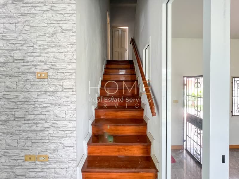 Baan Lalin In The Park Watcharapol-Paholyothin, Bangkok, Rattanagosin Road, Khlong Tanon, Sai Mai, Bangkok, 5 Bedrooms, 220 sqm, Single Detached House For Sale, by HOME Real Estate Service, 500353522 - DDproperty.com