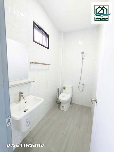 Romklao Housing Authority, Bangkok, Romklao Road, Khlong Song Ton Nun, Lat Krabang, Bangkok, 2 Bedrooms, 121 sqm, Single Detached House For Sale, by วิสุทธินี เฉลิมสินสุวรรณ, 500353547 - DDproperty.com