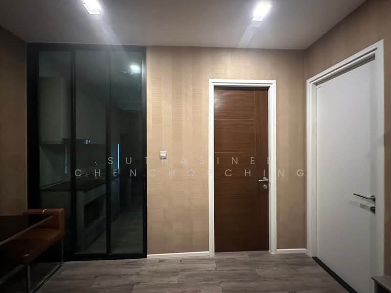 Brown Condo Ratchada 32, Bangkok, Soi Ratchada 32, Ratchadaphisek Road, Chan Kasem, Chatuchak, Bangkok, 1 Bedroom, 34 sqm, Condo For Sale, by Suthasinee Chenchopching, 500353578 - DDproperty.com
