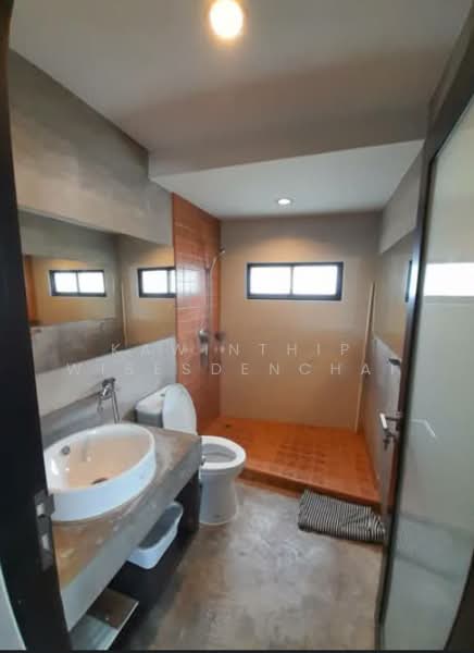 Lumpini Place Narathiwas 24, Bangkok, Sathu Pradit 19 Alley 3, Chong Nonsi, Yan Nawa, Bangkok, 1 Bedroom, 63 sqm, Condo For Rent, by Kawinthip Wisesdenchai, 500353678 - DDproperty.com