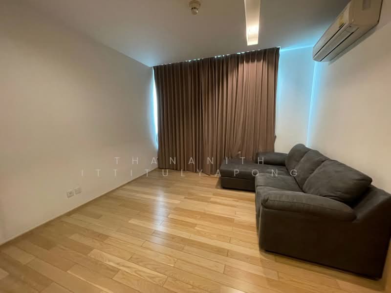 Siri At Sukhumvit, Bangkok, 902 Sukhumvit Road, Phra Kanong, Khlong Toei, Bangkok, 1 Bedroom, 47 sqm, Condo For Rent, by Thananith Ittitulyapong, 500353699 - DDproperty.com