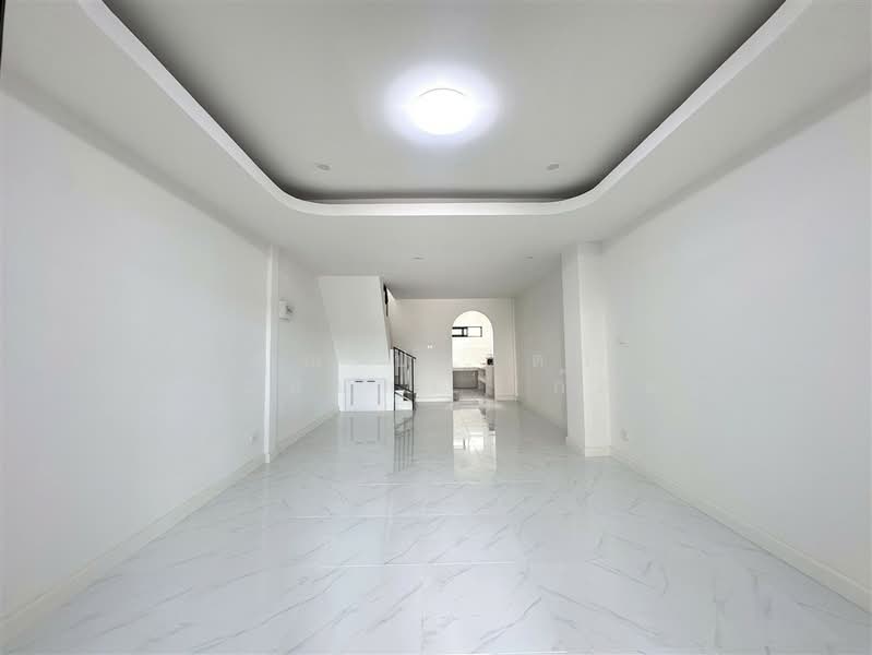 Sinthorn Happyland, Bangkok, Khlong Chan, Bang Kapi, Bangkok, 2 Bedrooms, 90 sqm, Townhouse For Sale, by คุณ ปารดา พลอยแดง (ก้อย), 500353703 - DDproperty.com