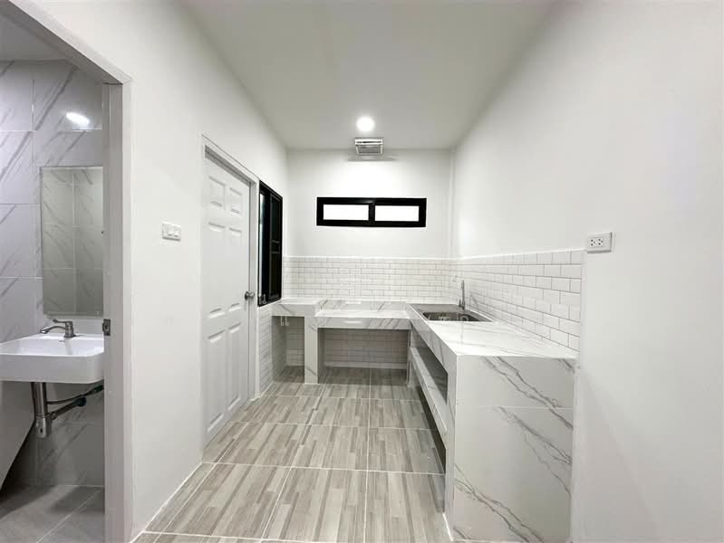 Sinthorn Happyland, Bangkok, Khlong Chan, Bang Kapi, Bangkok, 2 Bedrooms, 90 sqm, Townhouse For Sale, by คุณ ปารดา พลอยแดง (ก้อย), 500353703 - DDproperty.com