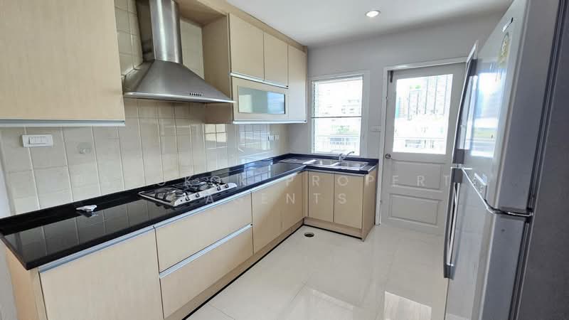 UN Residence, Bangkok, Khlong Tan Nua, Watthana, Bangkok, 3 Bedrooms, 190 sqm, Condo For Rent, by BANGKOK PROPERTY AGENTS, 500353708 - DDproperty.com
