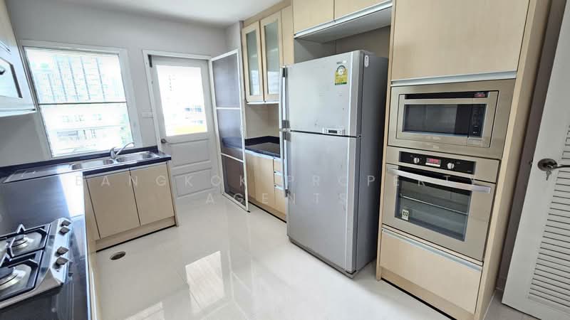 UN Residence, Bangkok, Khlong Tan Nua, Watthana, Bangkok, 3 Bedrooms, 190 sqm, Condo For Rent, by BANGKOK PROPERTY AGENTS, 500353708 - DDproperty.com