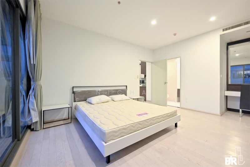 Noble Solo, Bangkok, 988 Thong Lo, Khlong Tan Nua, Watthana, Bangkok, 2 Bedrooms, 108 sqm, Condo For Rent, by Nicha Peerakittikul, 500353726 - DDproperty.com