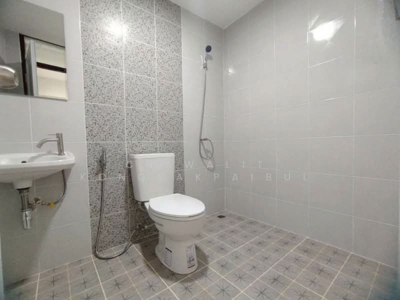 Moobaan KC Ramintra 3 : หมู่บ้านเคซีรามอินทรา 3, กรุงเทพ, ซอยหทัยราษฎร์ 39, สามวาตะวันตก, คลองสามวา, กรุงเทพ, 140 ตร.ม., ทาวน์เฮ้าส์ ขาย, โดย CHAWALIT KONGSAKPAIBUL, 500353730 - DDproperty.com