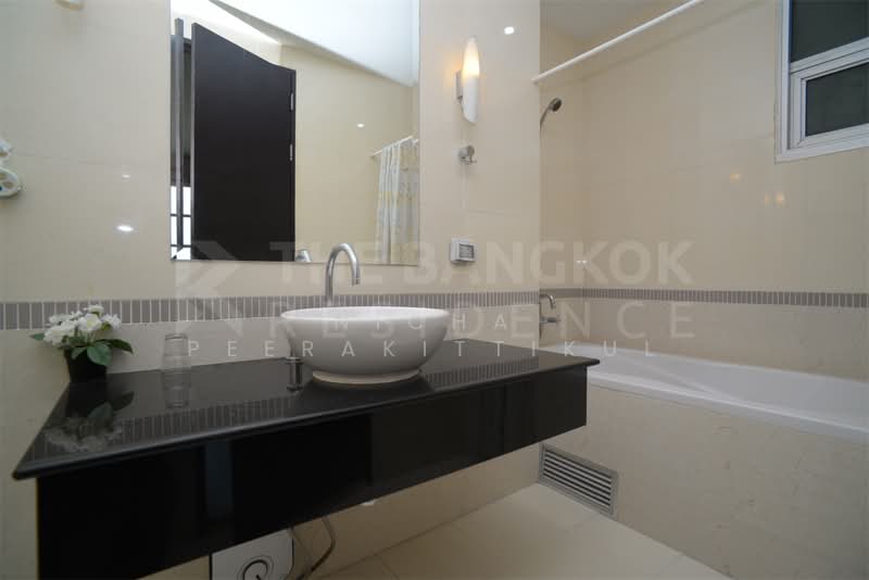 Baan Klang Krung Siam-Pathumwan, Bangkok, Petchburi Road, Thanon Phetchaburi, Ratchathewi, Bangkok, 2 Bedrooms, 84 sqm, Condo For Rent, by Nicha Peerakittikul, 500353825 - DDproperty.com