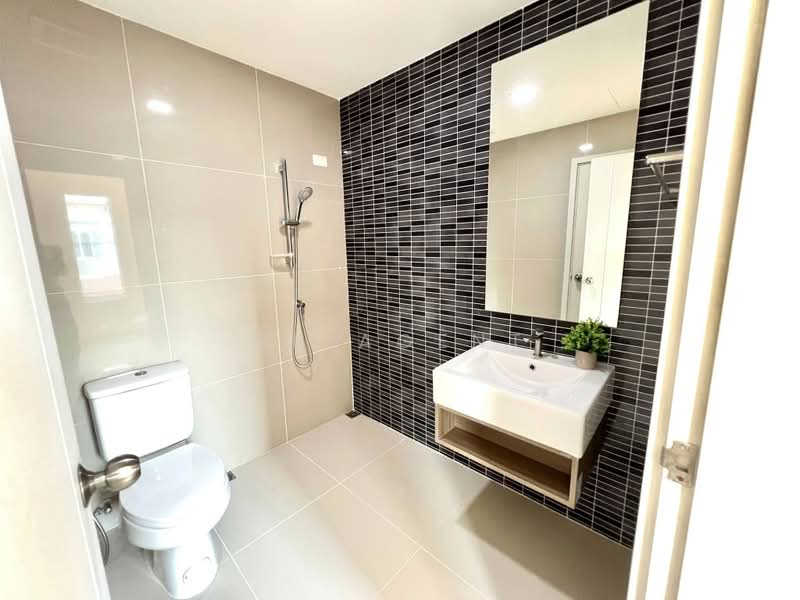 Pruksa Ville Phaholyothin-Permsin, Bangkok, 173 Watcharaphon Road, Khlong Tanon, Sai Mai, Bangkok, 3 Bedrooms, 105 sqm, Townhouse For Sale, by NR AGENT, 500353850 - DDproperty.com