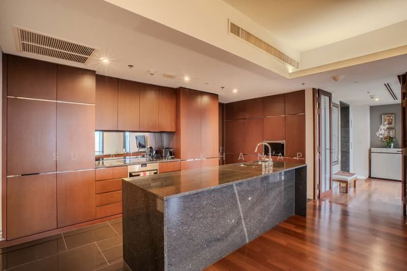 Hansar Rajdamri, Bangkok, 3-250 Soi Mahatlek Luang 2, Lumphini, Pathum Wan, Bangkok, 2 Bedrooms, 110 sqm, Condo For Rent, by Supatra Khanapan, 500353996 - DDproperty.com